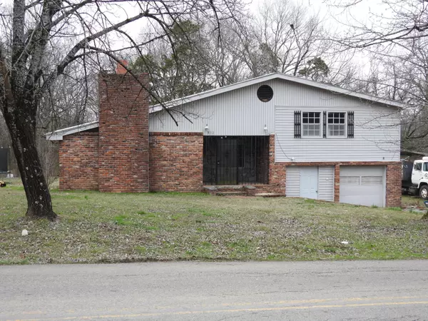 Rossville, GA 30741,413 Red Bud Avenue