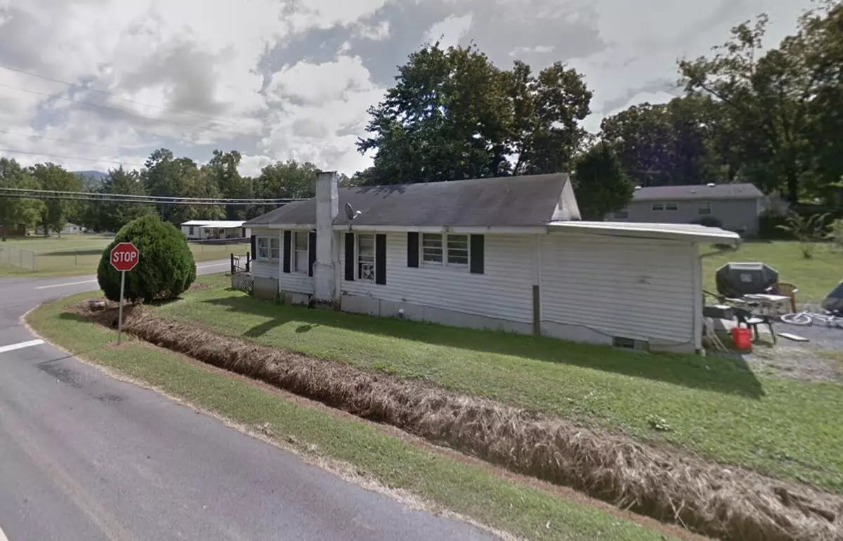 Chatsworth, GA 30705,527 N 6th Avenue