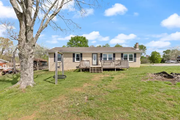 1230 Cooley Ford Rd, Tennessee Ridge, TN 37178