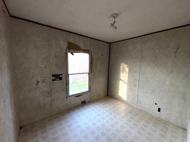 Chapmansboro, TN 37035,1211 Hillview Ln
