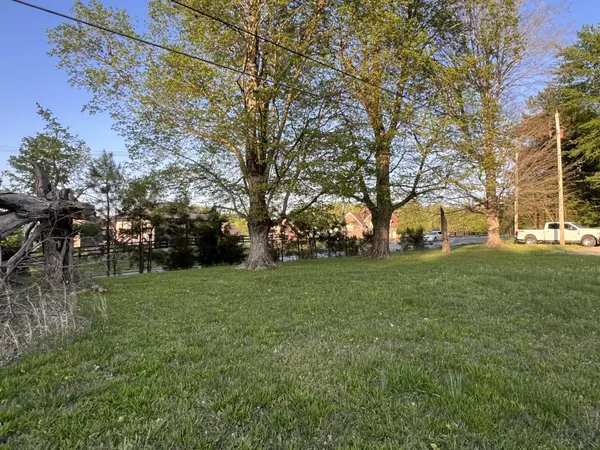 Clarksville, TN 37043,820 Rossview Rd