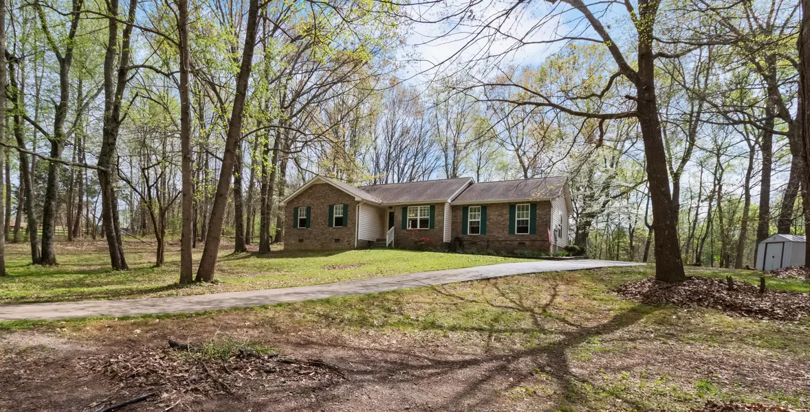 3420 Trough Springs Rd, Clarksville, TN 37043