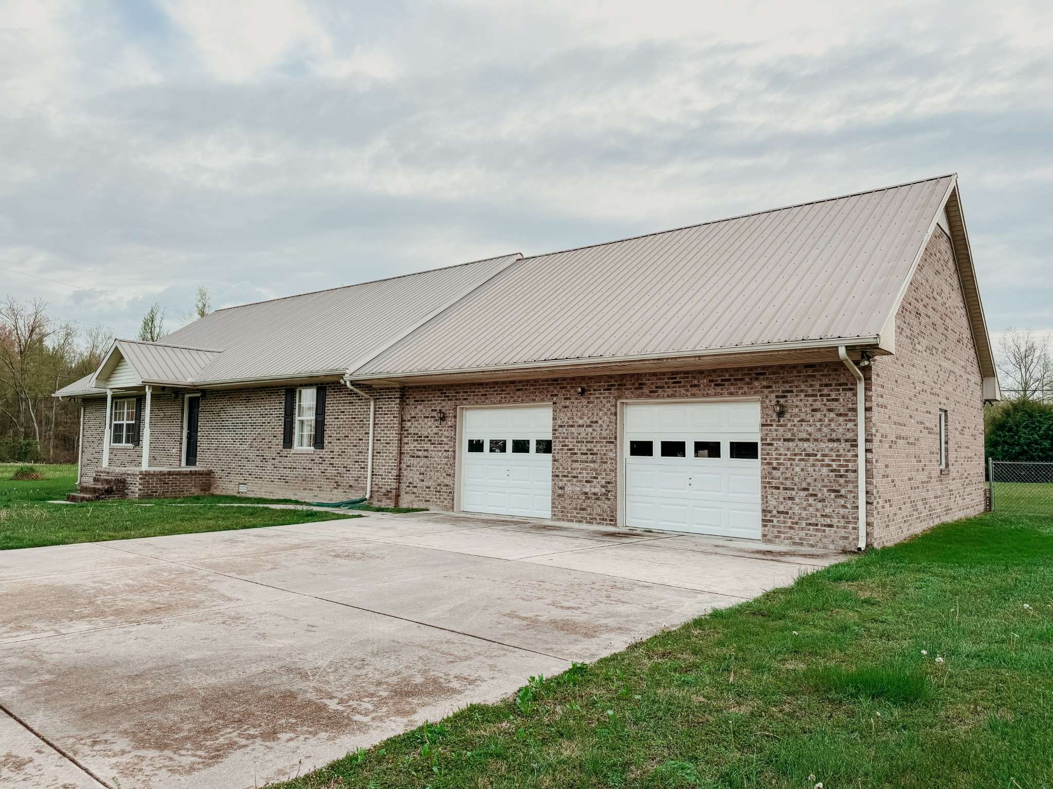 Woodbury, TN 37190,172 Red Hill Rd