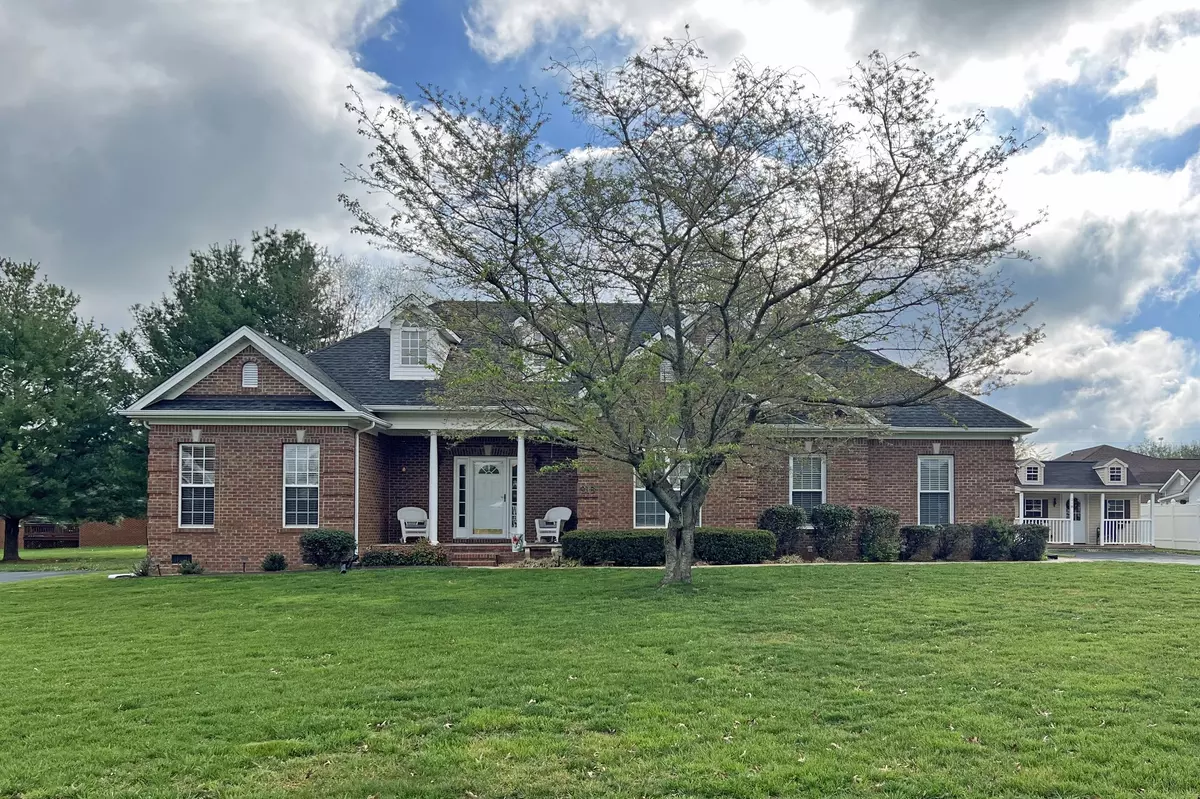 Franklin, KY 42134,218 Cambridge Station Rd