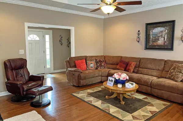 Franklin, KY 42134,218 Cambridge Station Rd