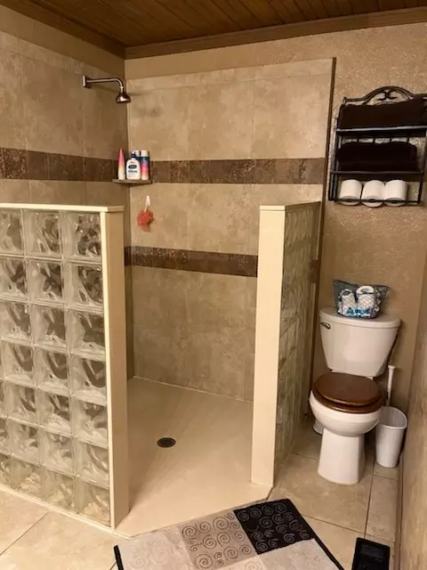 Benton, KY 42025,1319 Shelby McCallum Dr