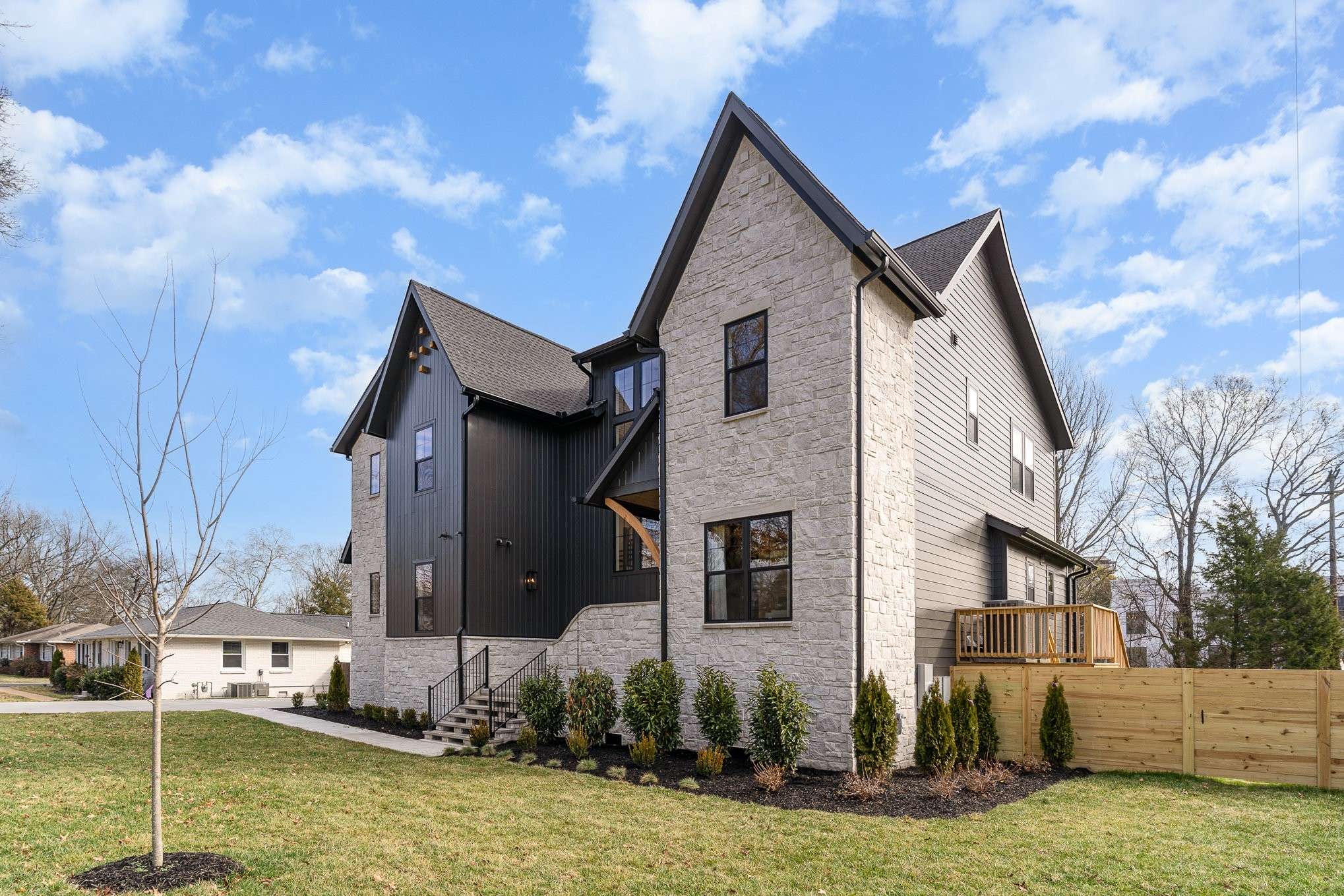 Nashville, TN 37205,6017 Post Rd