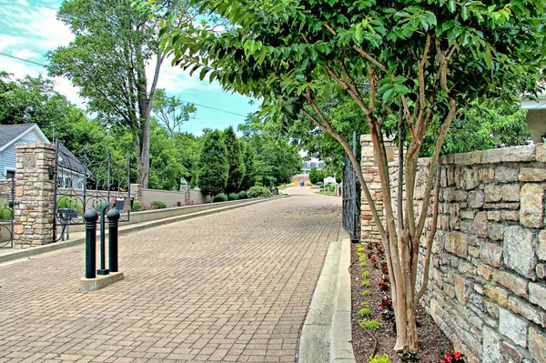 Columbia, TN 38401,700 Halcyon Way
