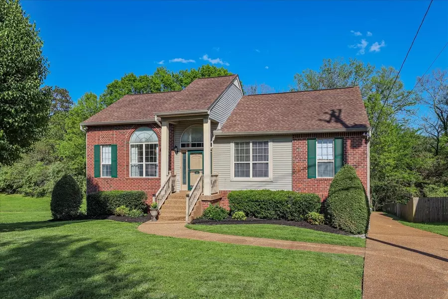 161 E Harbor, Hendersonville, TN 37075