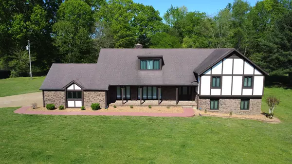 659 Ridgeway Dr, Carthage, TN 37030