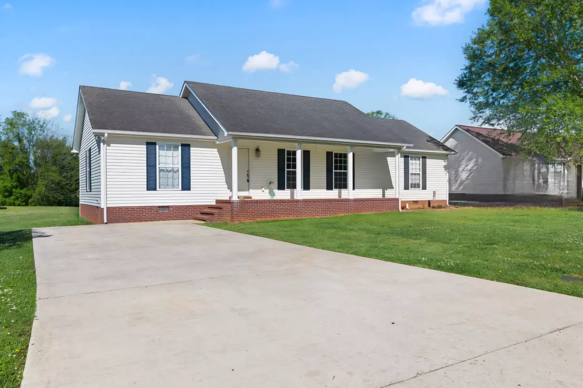 Mc Minnville, TN 37110,456 Creek Ln