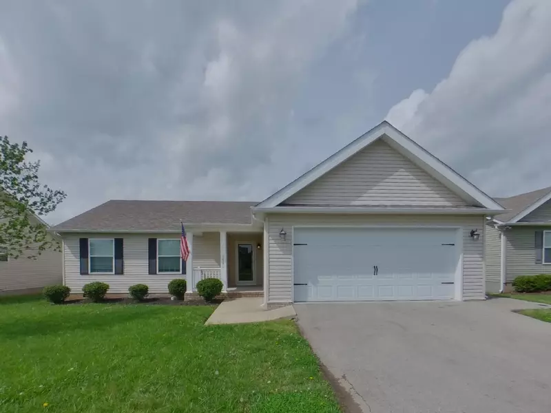 1820 Elizabeth Ln, Columbia, TN 38401