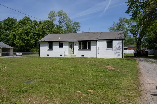 1807 Wren St, Murfreesboro, TN 37130