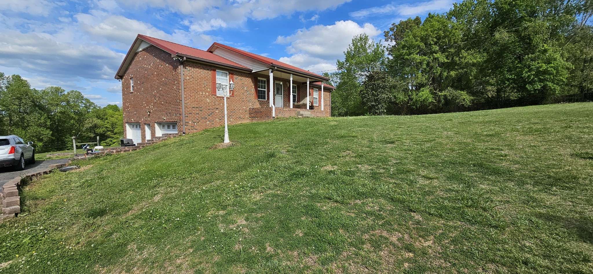 1733 Maple Valley Rd, Charlotte, TN 37036
