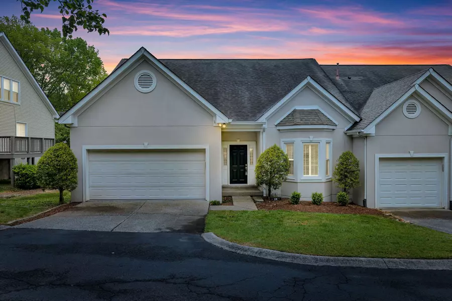 118 Hicks Rd, Nashville, TN 37221