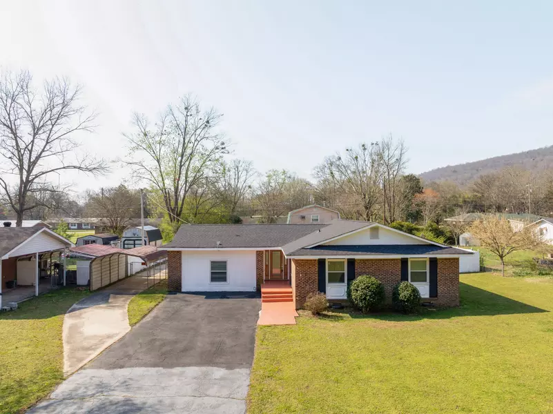 309 Castlerock Lane, Jasper, TN 37347