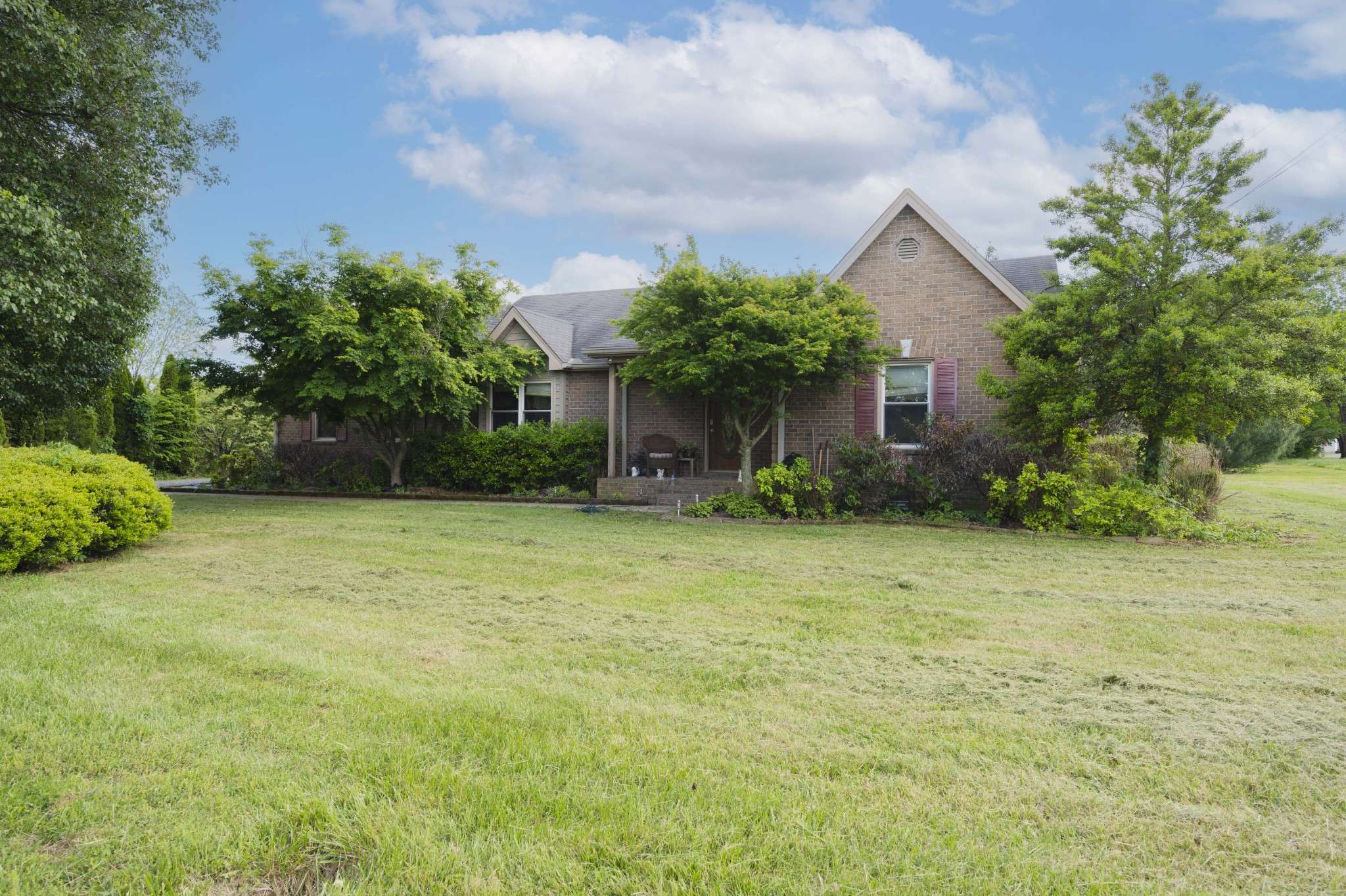 1837 Cromwell Dr,  Murfreesboro,  TN 37128