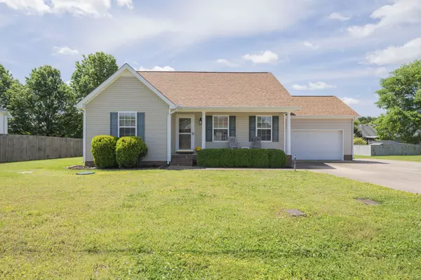 1105 Halverson Drive, Murfreesboro, TN 37128