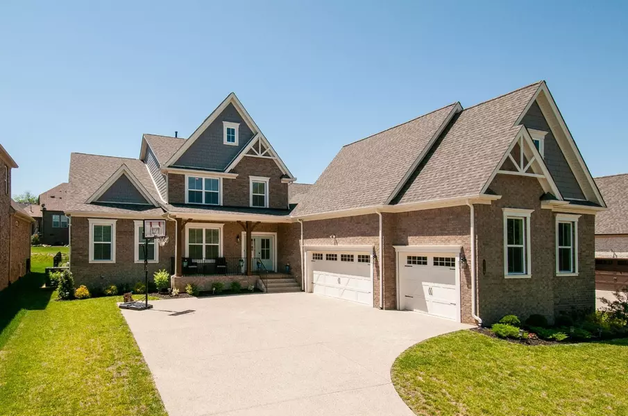 3008 Bradfield Dr, Nolensville, TN 37135