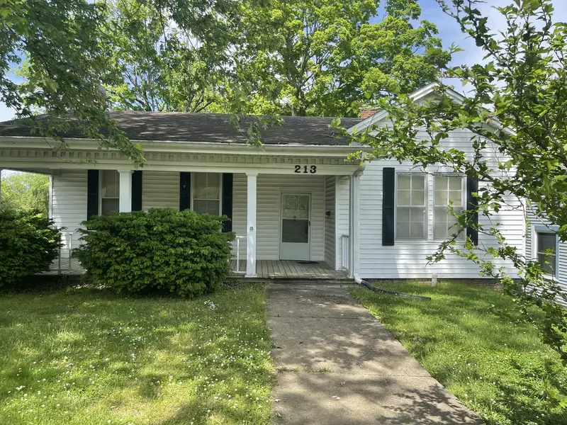 213 Walnut St, Springfield, TN 37172