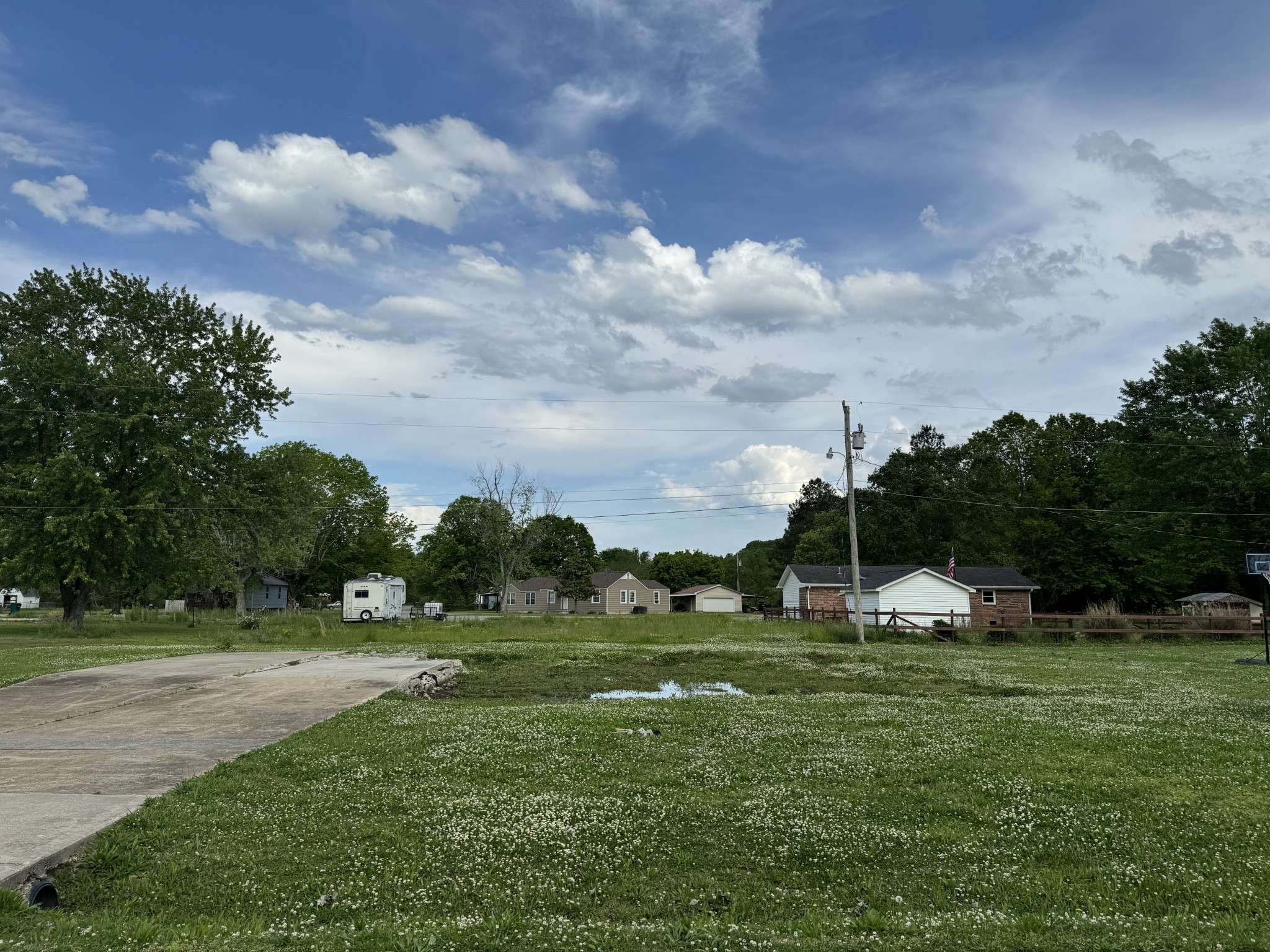 111 Meridale St,  Waverly,  TN 37185
