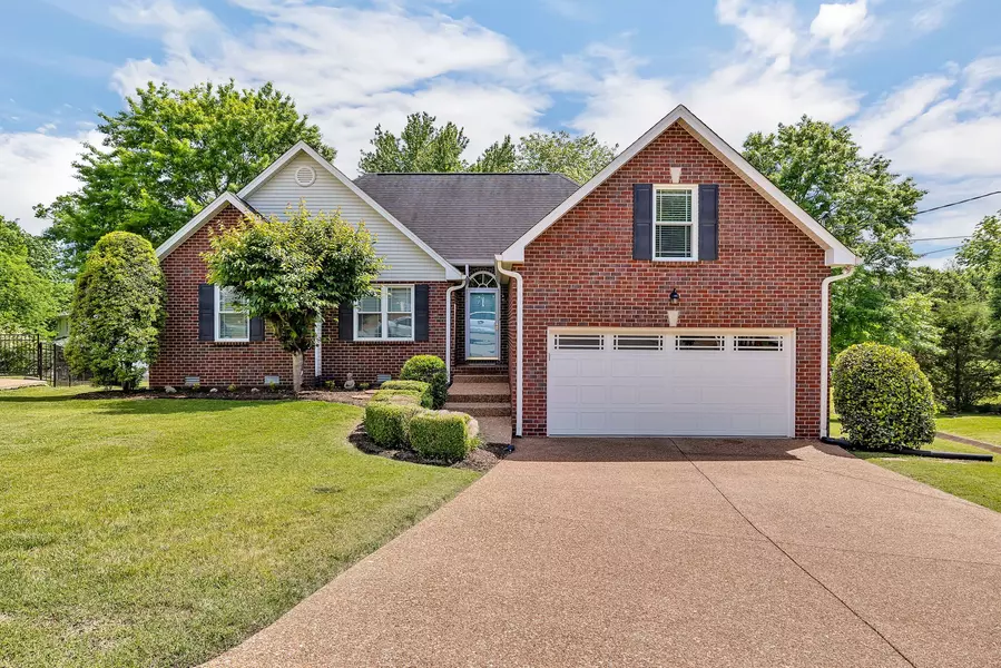 3709 Portsmouth Ct, Old Hickory, TN 37138