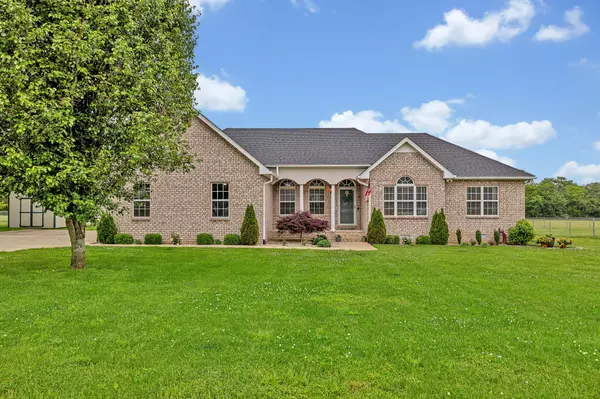 1530 Bradyville Rd,  Readyville,  TN 37149