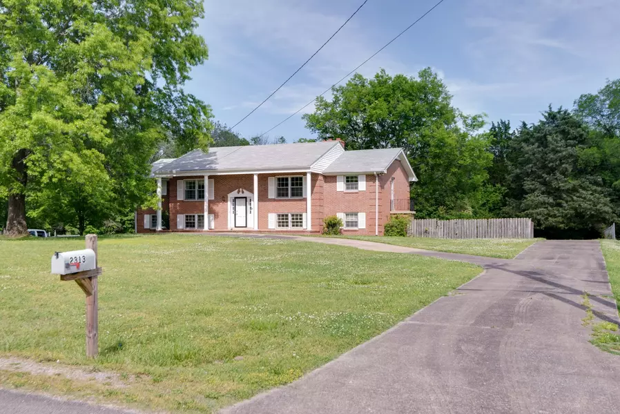 2313 Spring Branch Dr, Madison, TN 37115