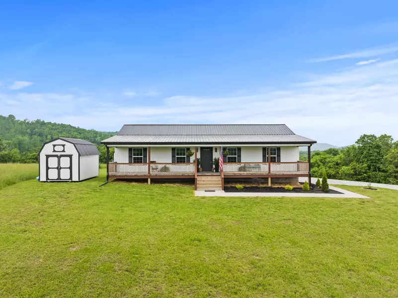 355 Hickman Rd, Liberty, TN 37095