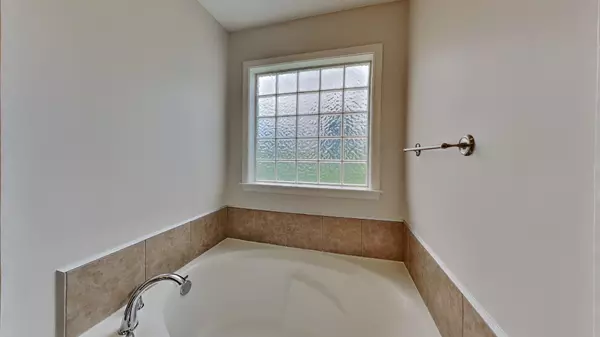 Woodbury, TN 37190,227 Cannon Downs Dr