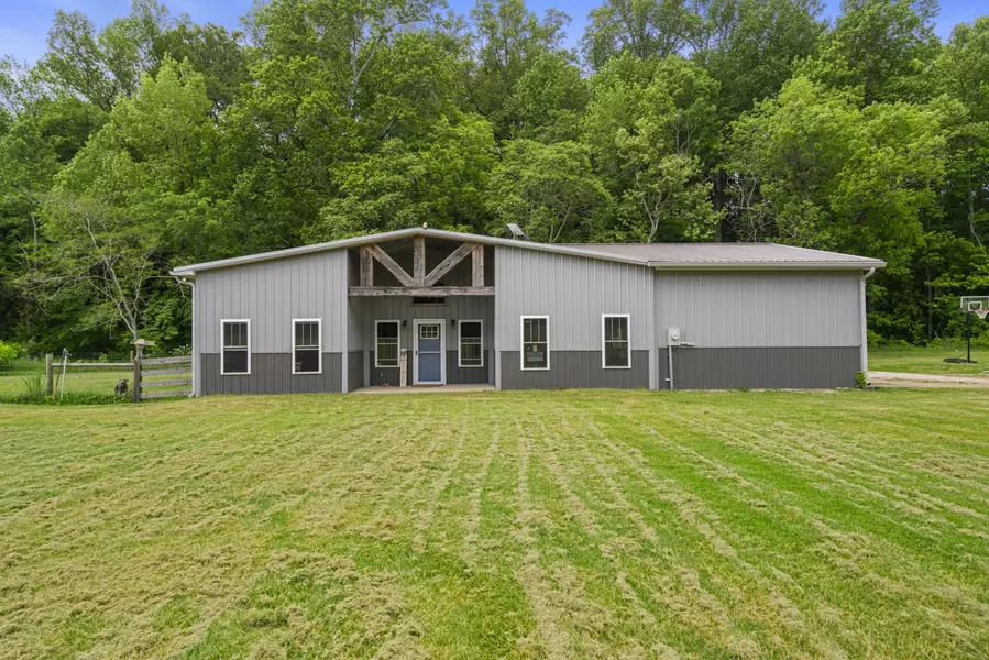 1240 Sumac Rd, Pulaski, TN 38478