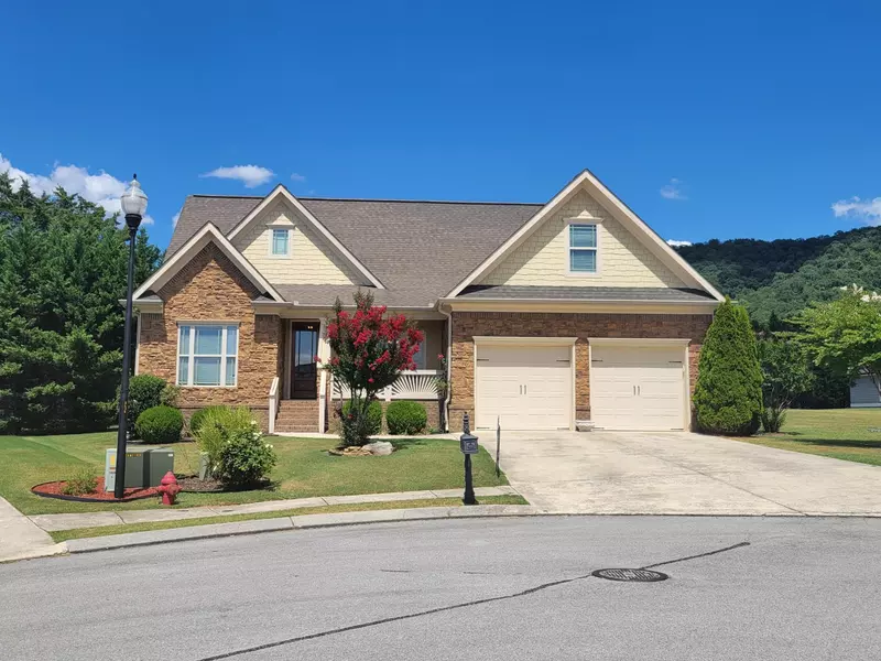 8263 Robertsview Drive, Ooltewah, TN 37363