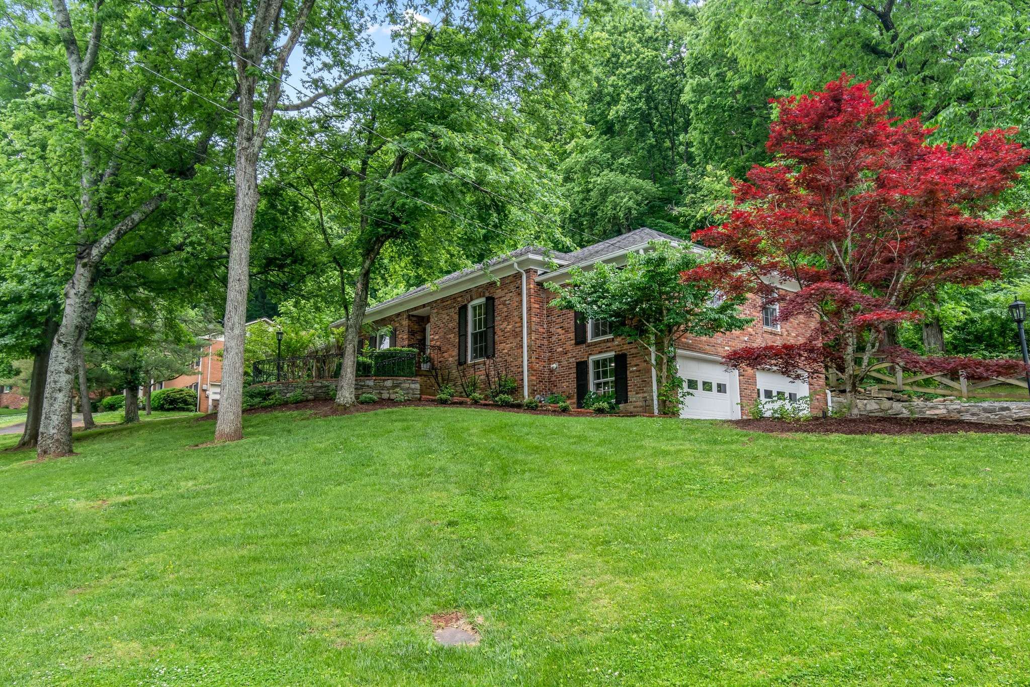 Nashville, TN 37205,847 Highland Crest Dr