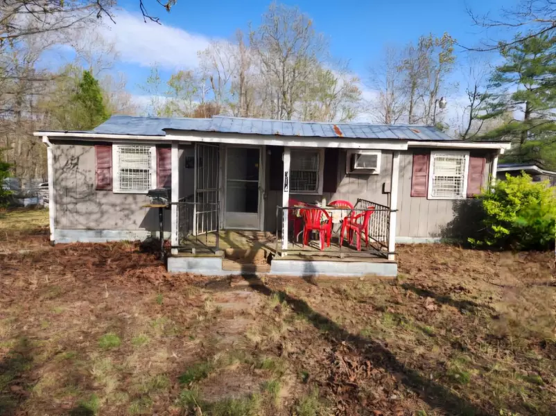 314 Cherokee Lane, Beechgrove, TN 37018