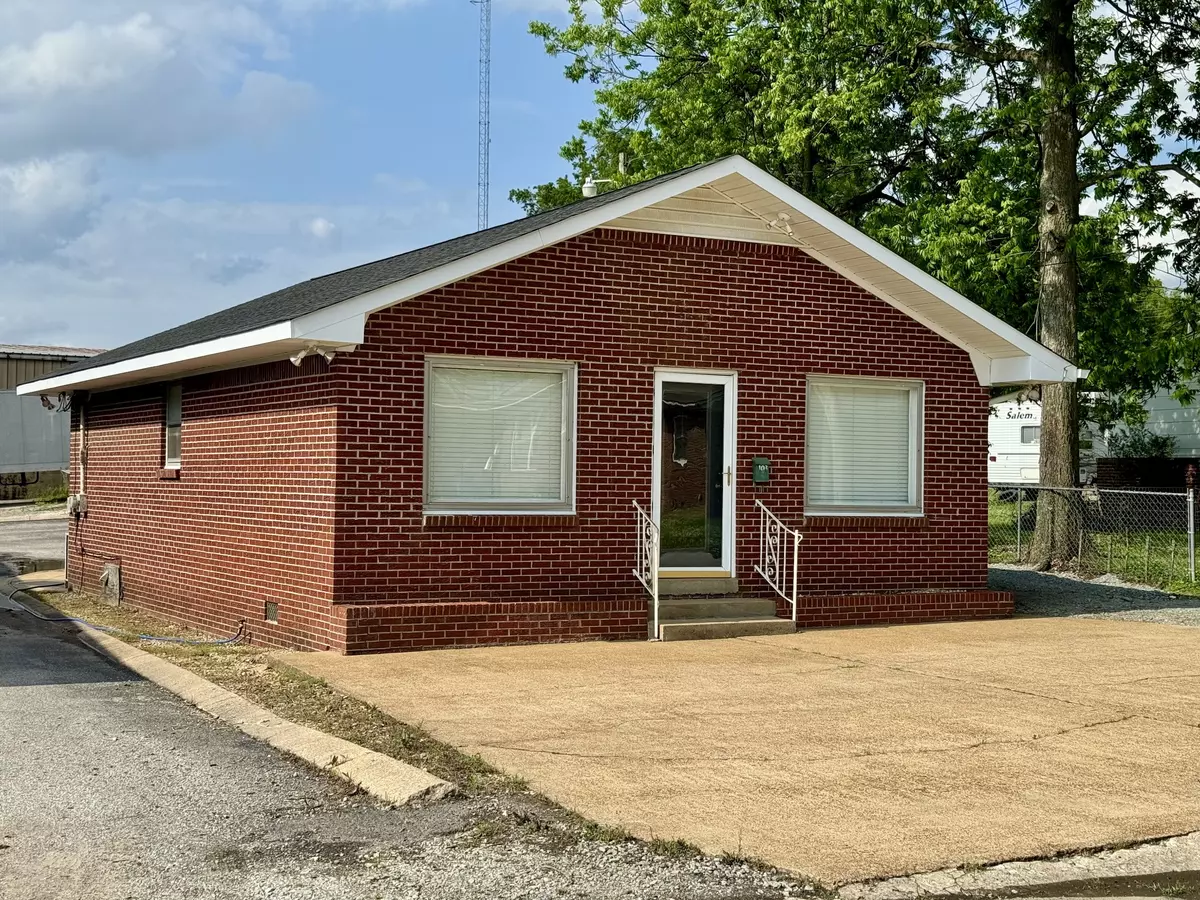 Greenfield, TN 38230,103 Garland St