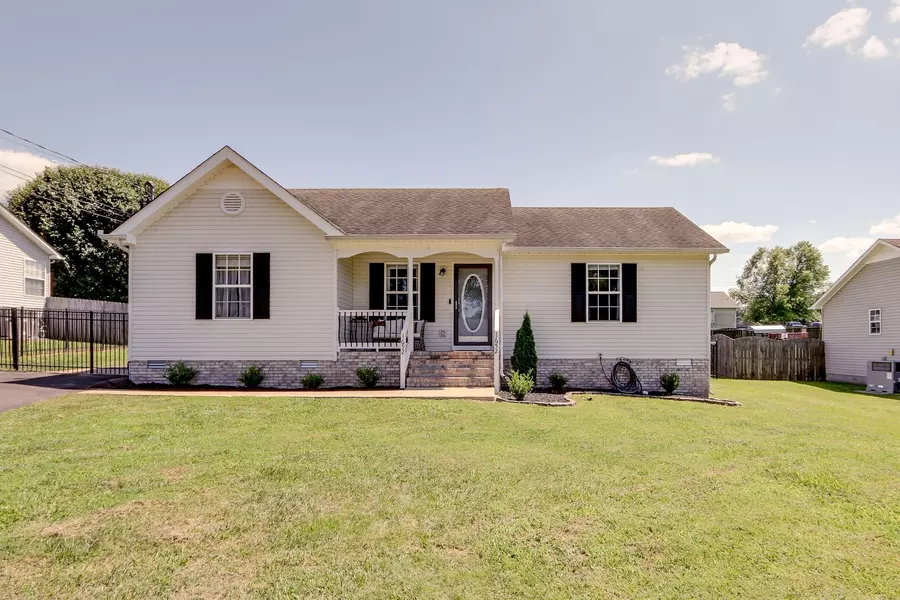 1652 Joel Dr, Columbia, TN 38401