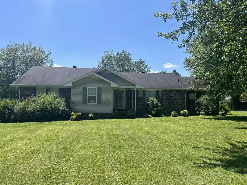 1509 Scottsville Rd, Lafayette, TN 37083