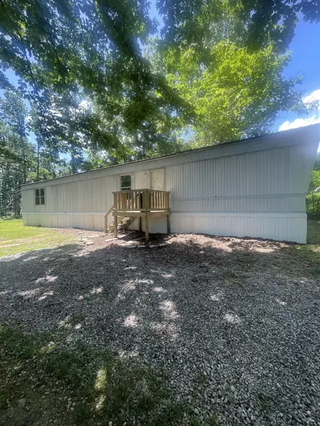 156 Virgil Deckard Rd, Red Boiling Springs, TN 37150