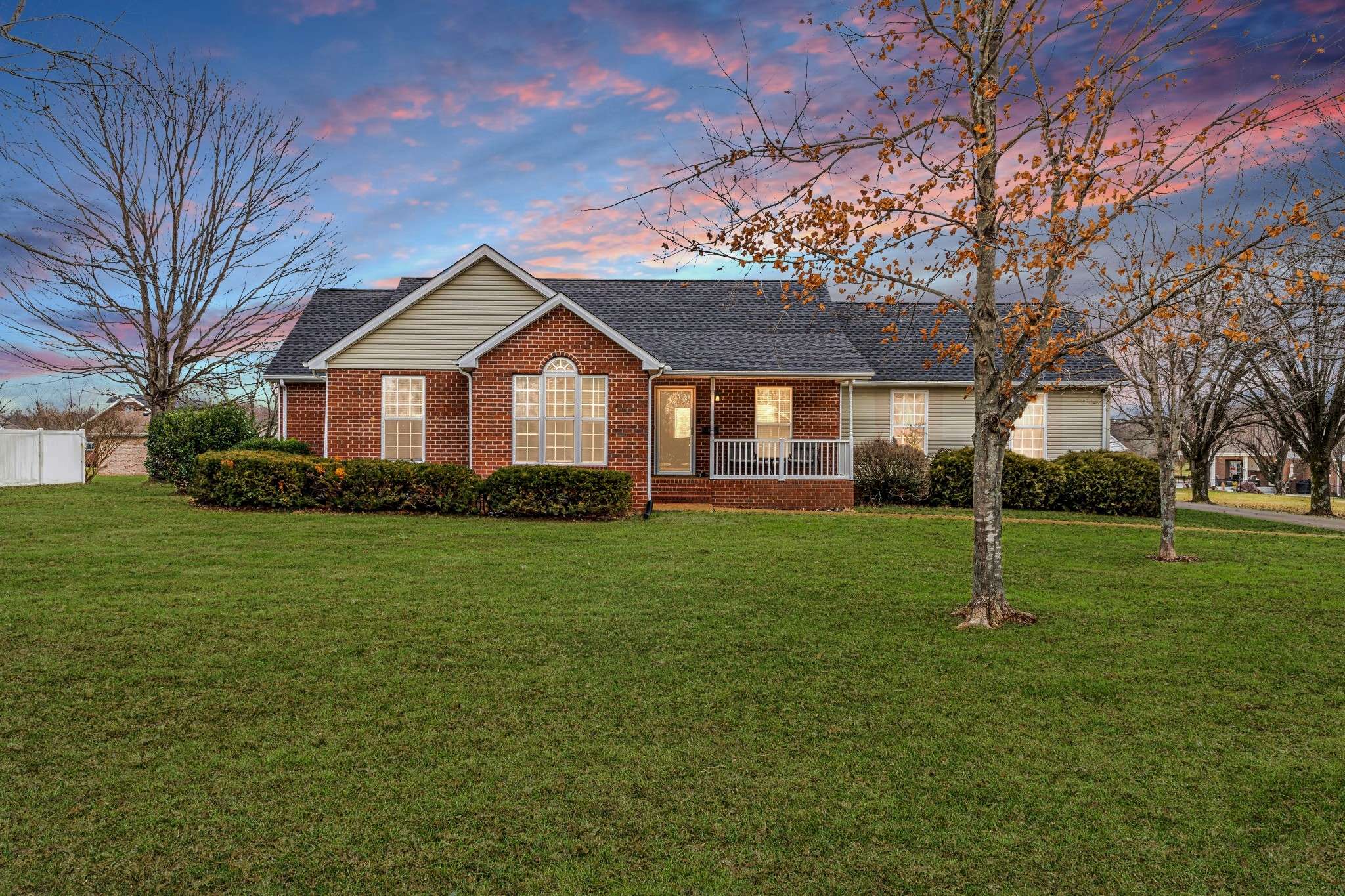 1004 Nina Dr, Springfield, TN 37172