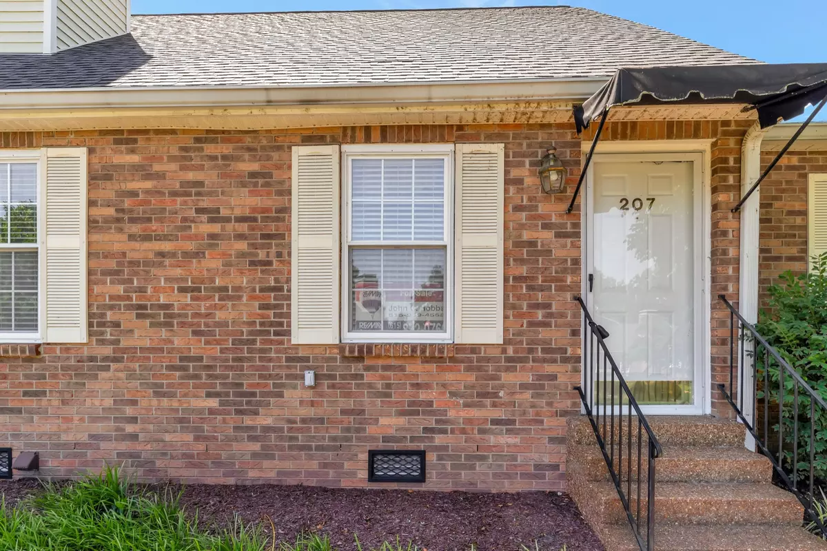 Nashville, TN 37214,207 Cumberland Trce #207
