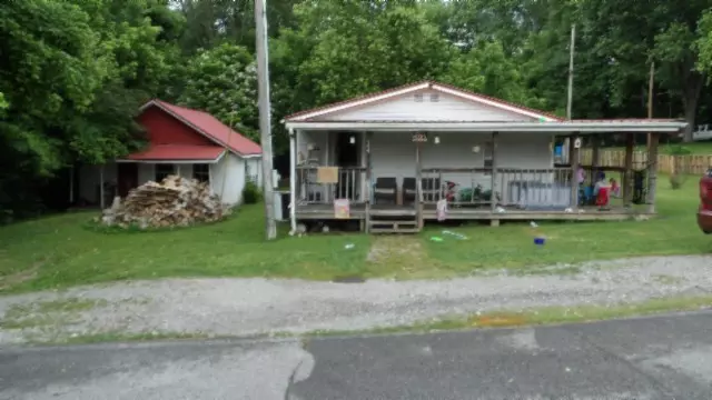 Celina, TN 38551,509 College Ave