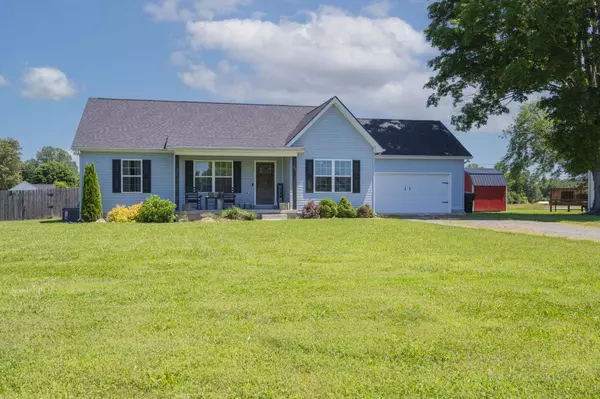 40 Parker Dr, Bradyville, TN 37026