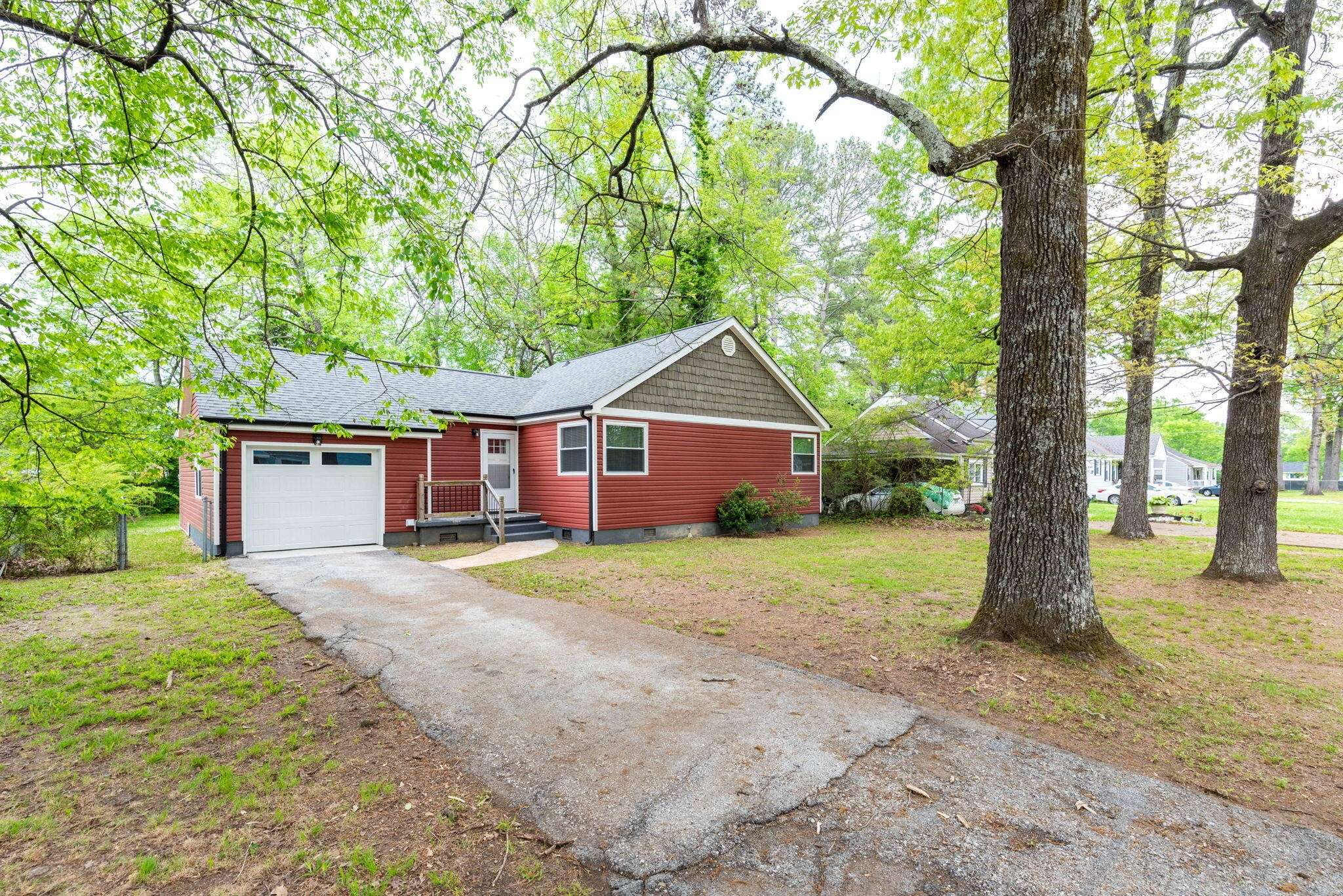 Chattanooga, TN 37411,707 Woodvale Avenue