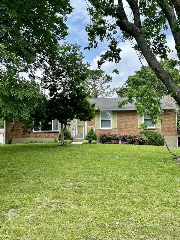 3004 Knud Dr, Columbia, TN 38401