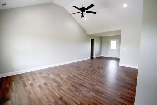 Sparta, TN 38583,1200 Duck Pond Rd