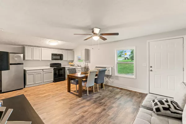 Watertown, TN 37184,524 E College St