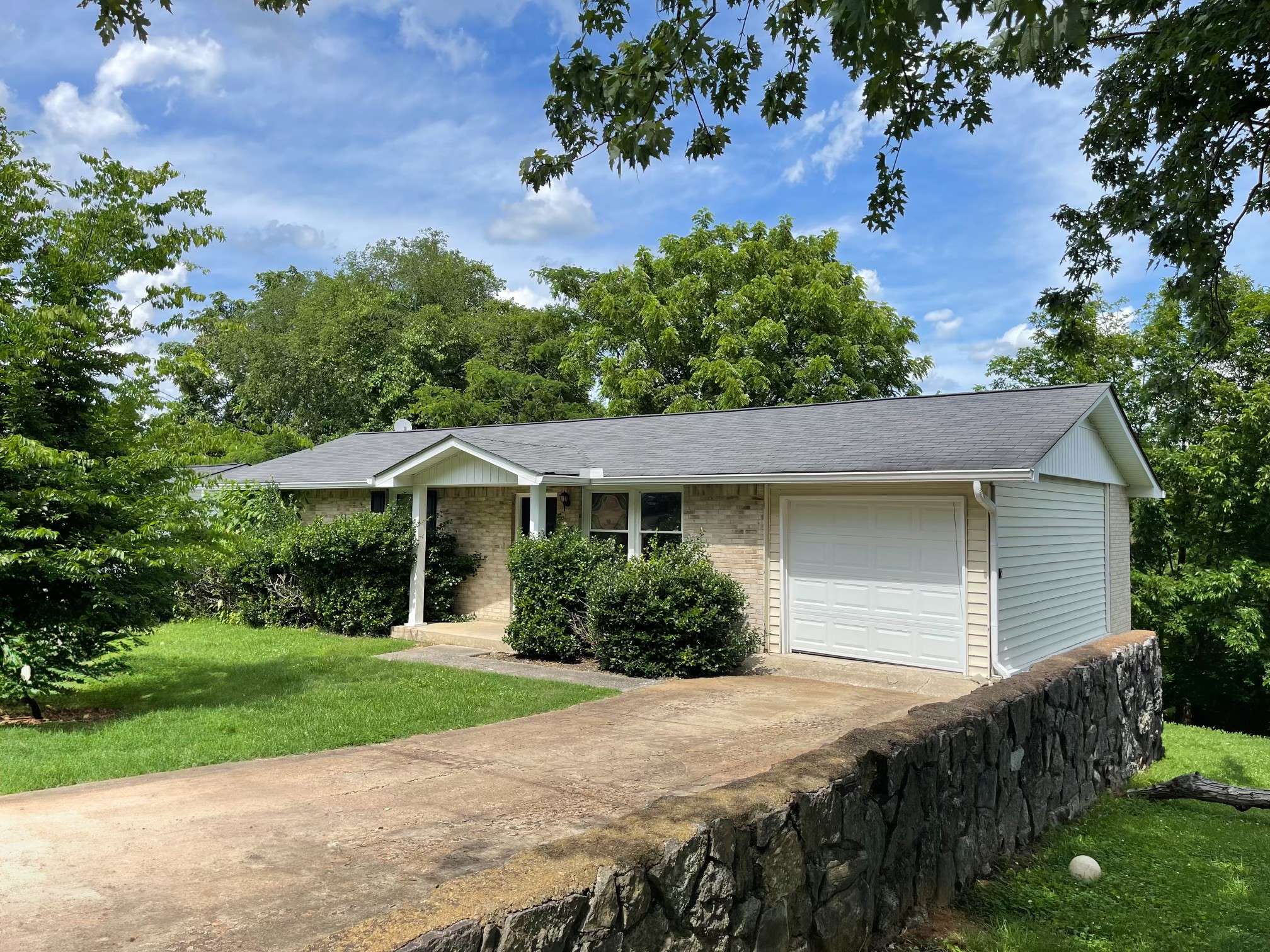 3309 Niagara Dr,  Nashville,  TN 37214