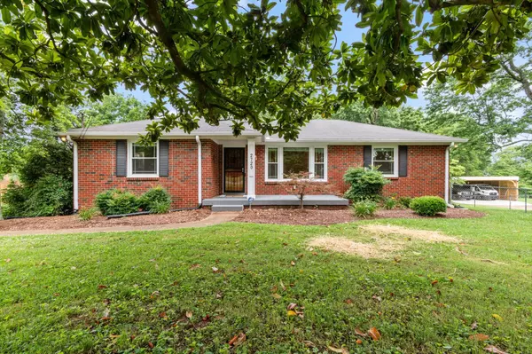 2720 Crestdale Dr, Nashville, TN 37214