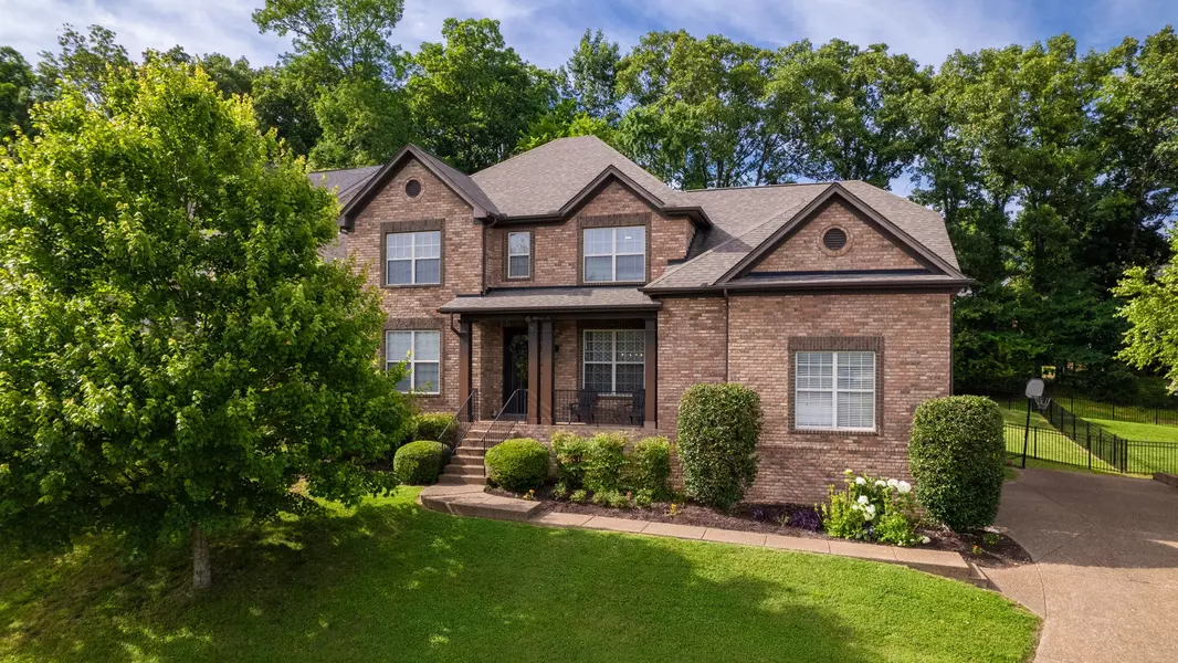 142 N Shadowhaven Way, Hendersonville, TN 37075