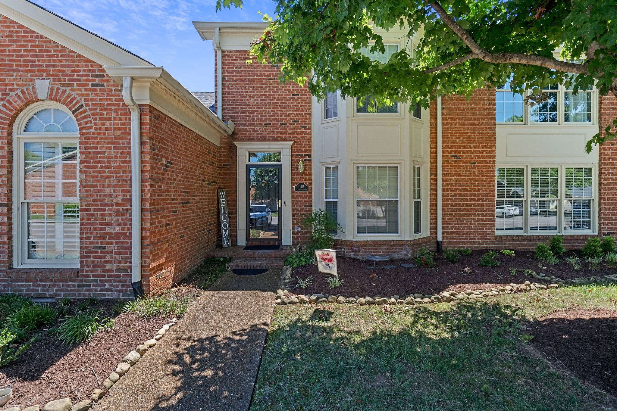 1517 Cambridge Dr, Murfreesboro, TN 37129